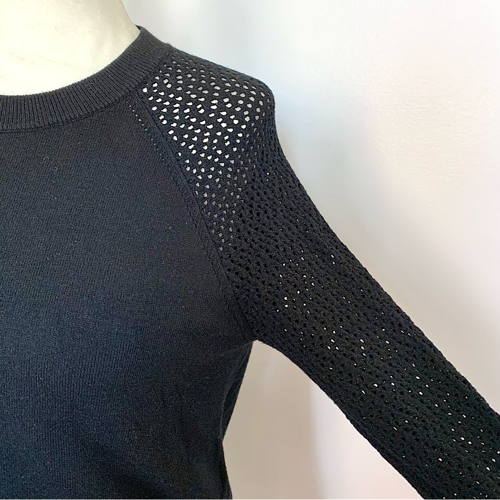 Aritzia Wilfred Free Italian Knit Sweater Perforated Shoulders black XS XXS - Picture 4 of 16